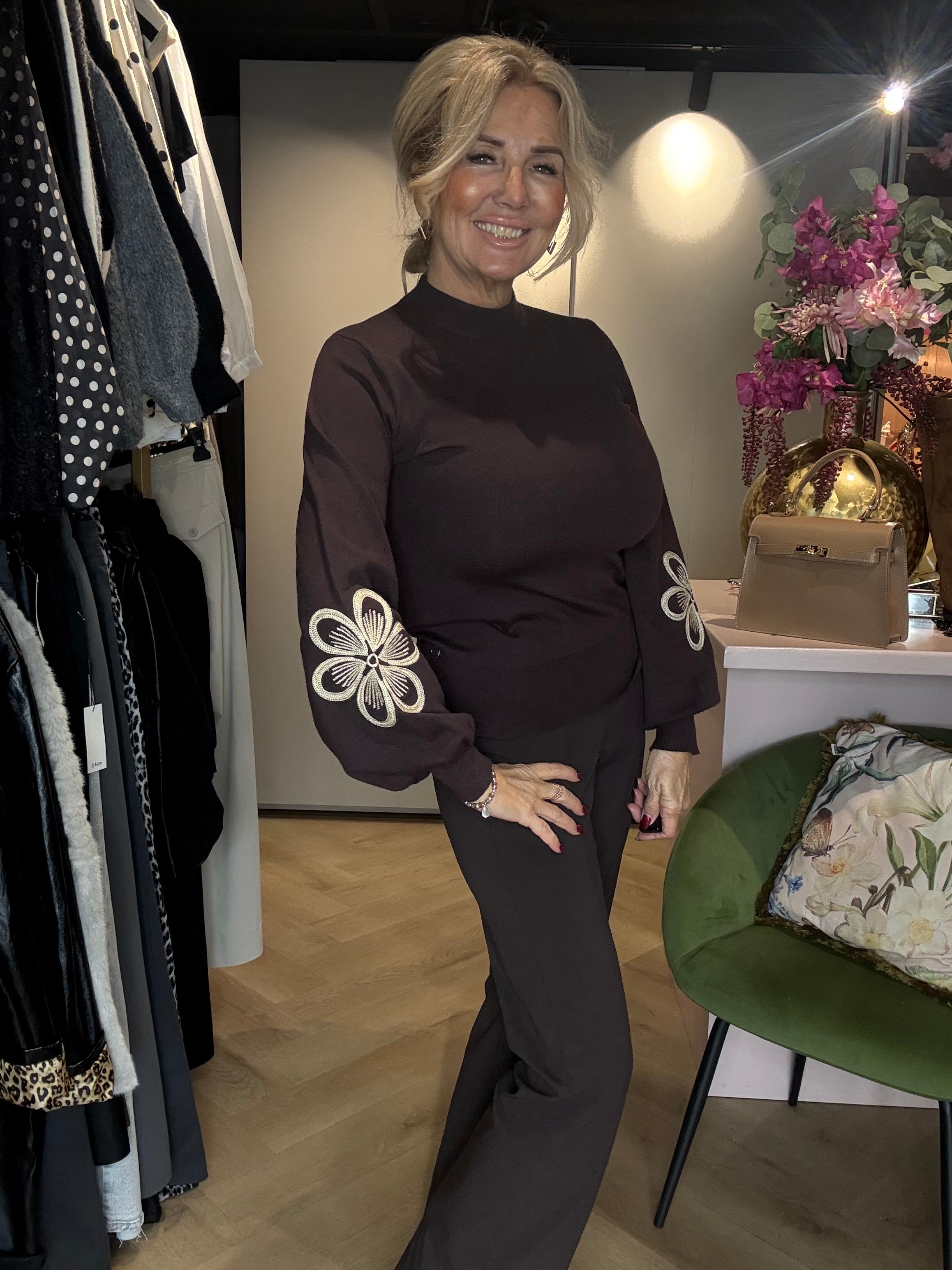 Triple Nine Truitje Flower Bruin